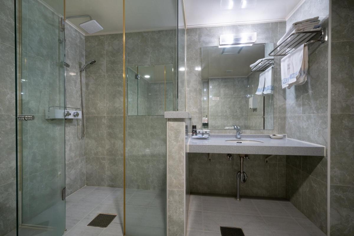 Symphony Hotel Suwon Luaran gambar